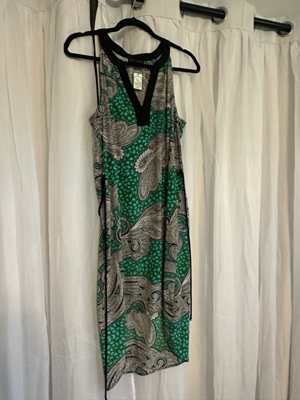 Glam from Lily Mae’s Boutique Chic Green and Black Paisley High-Low Dress